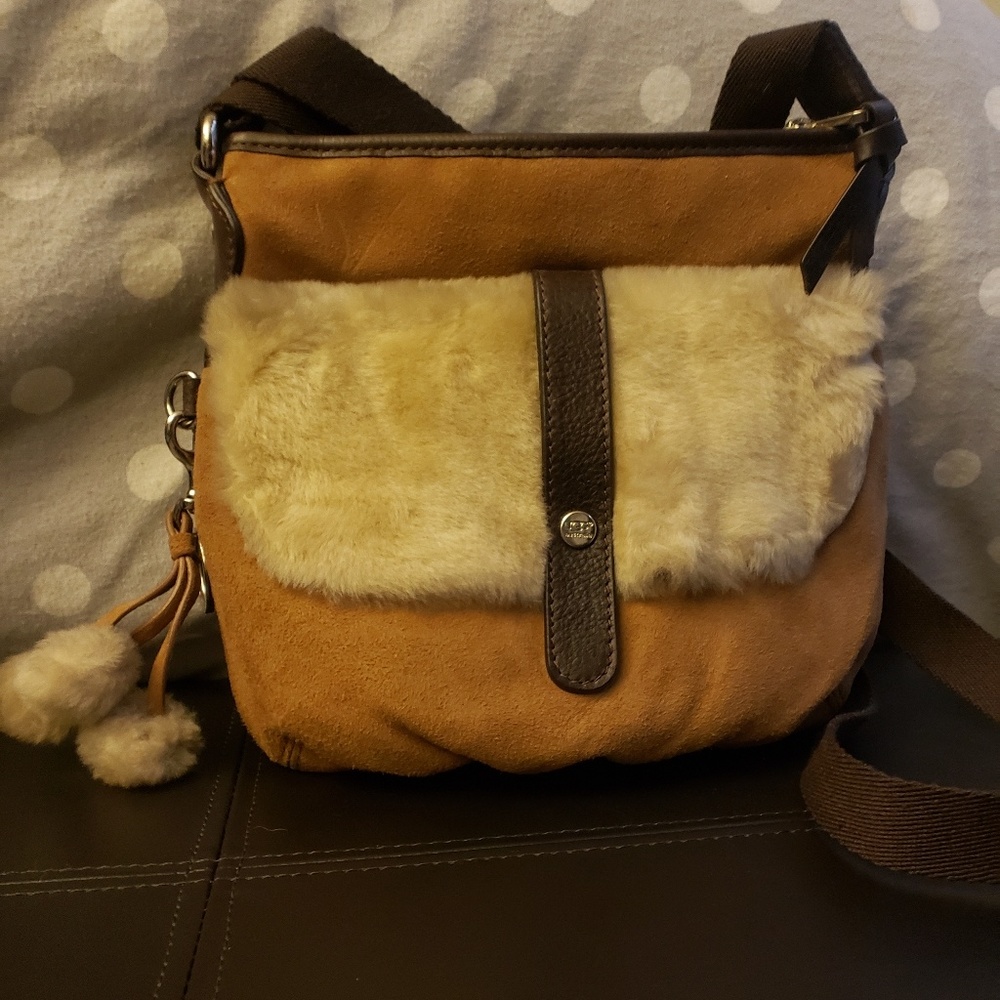 UGG Crossbody 100% leather w/ Shearling Sheepskin